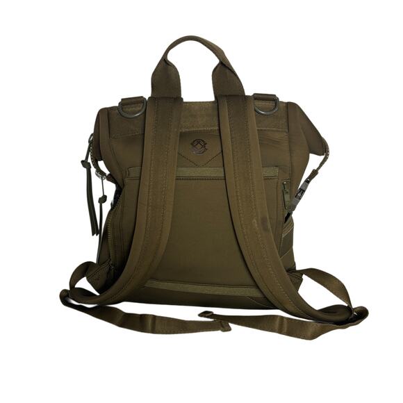 Dagne Dover Neoprene Diaper Backpack Olive Green – Pad & Bottle Holder Included - Picture 4 of 8